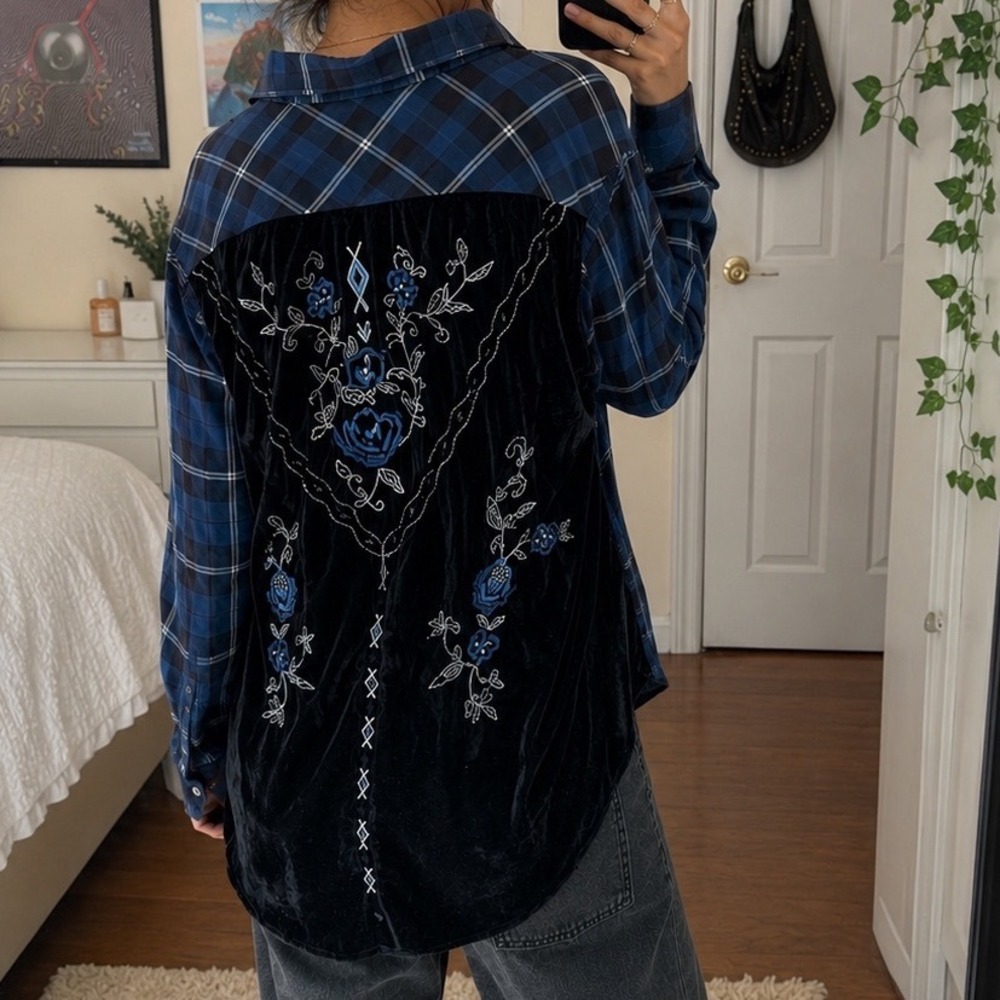 Kyla Seo Blue Plaid Velvet Back Floral Embroidered Beaded Button Down Shirt M